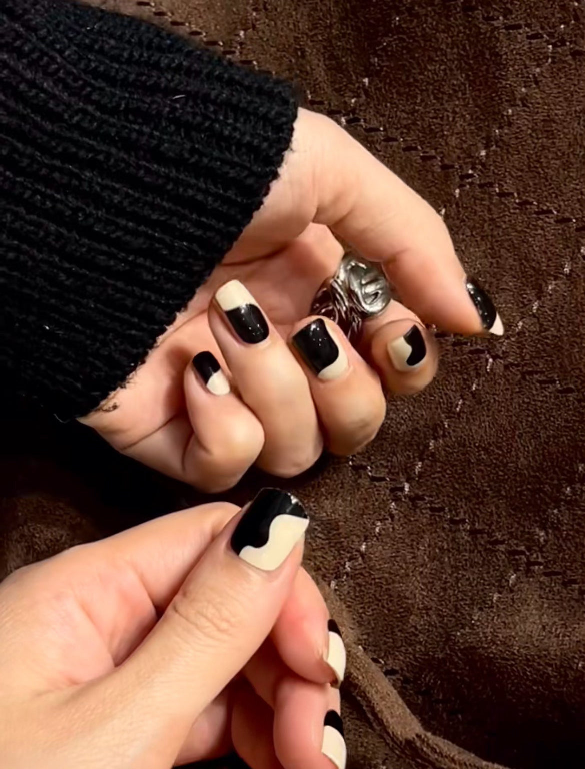 Let Her. Nail It. UV Gel Strips [Color #Butter Oreo]