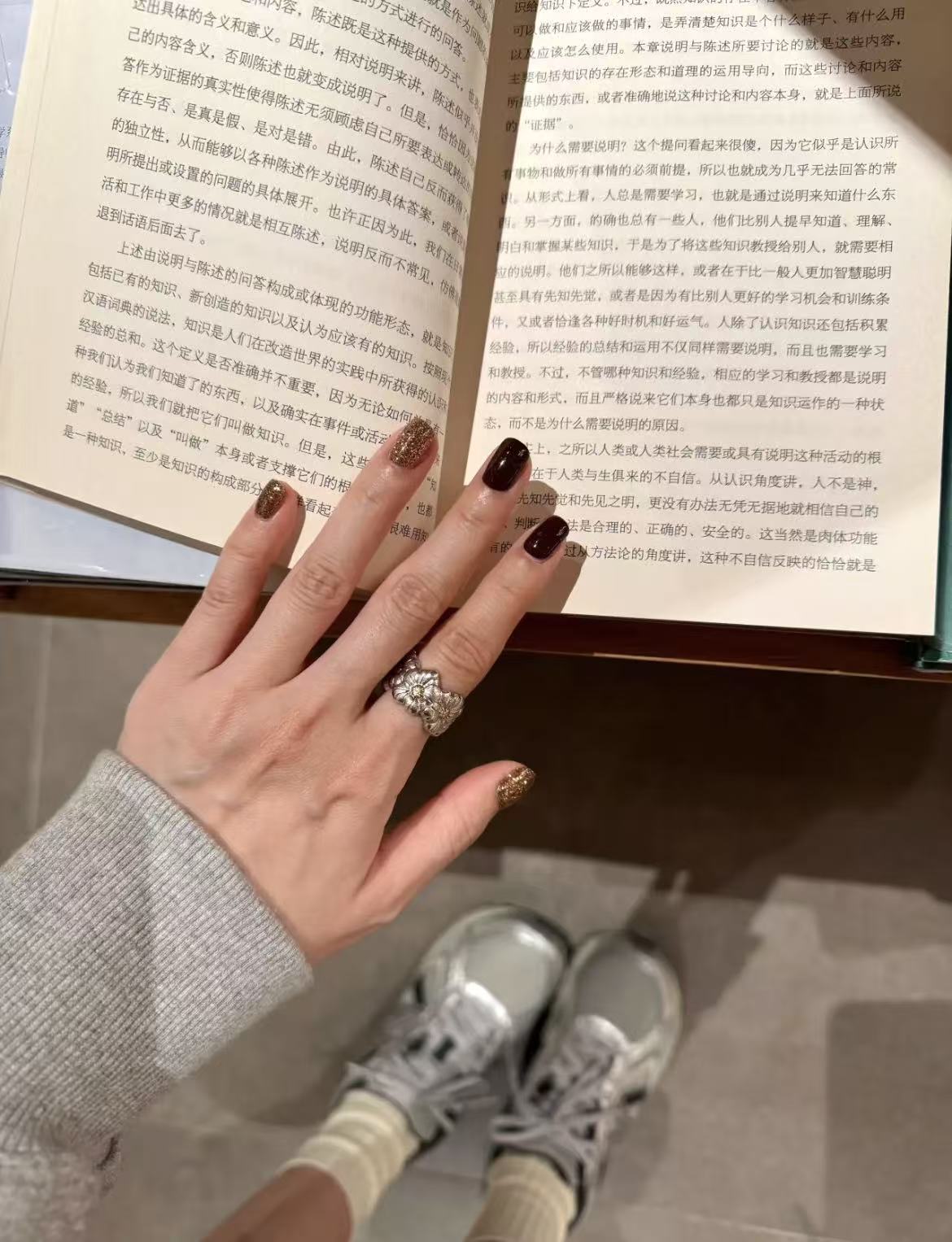 Let Her. Nail It. UV Gel Strips [Color #Iced Coffee]