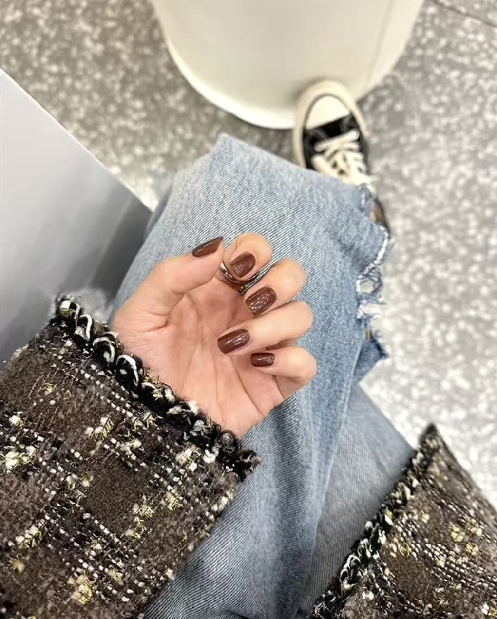 Let Her. Nail It. UV Gel Strips [Color #Iced Coffee]