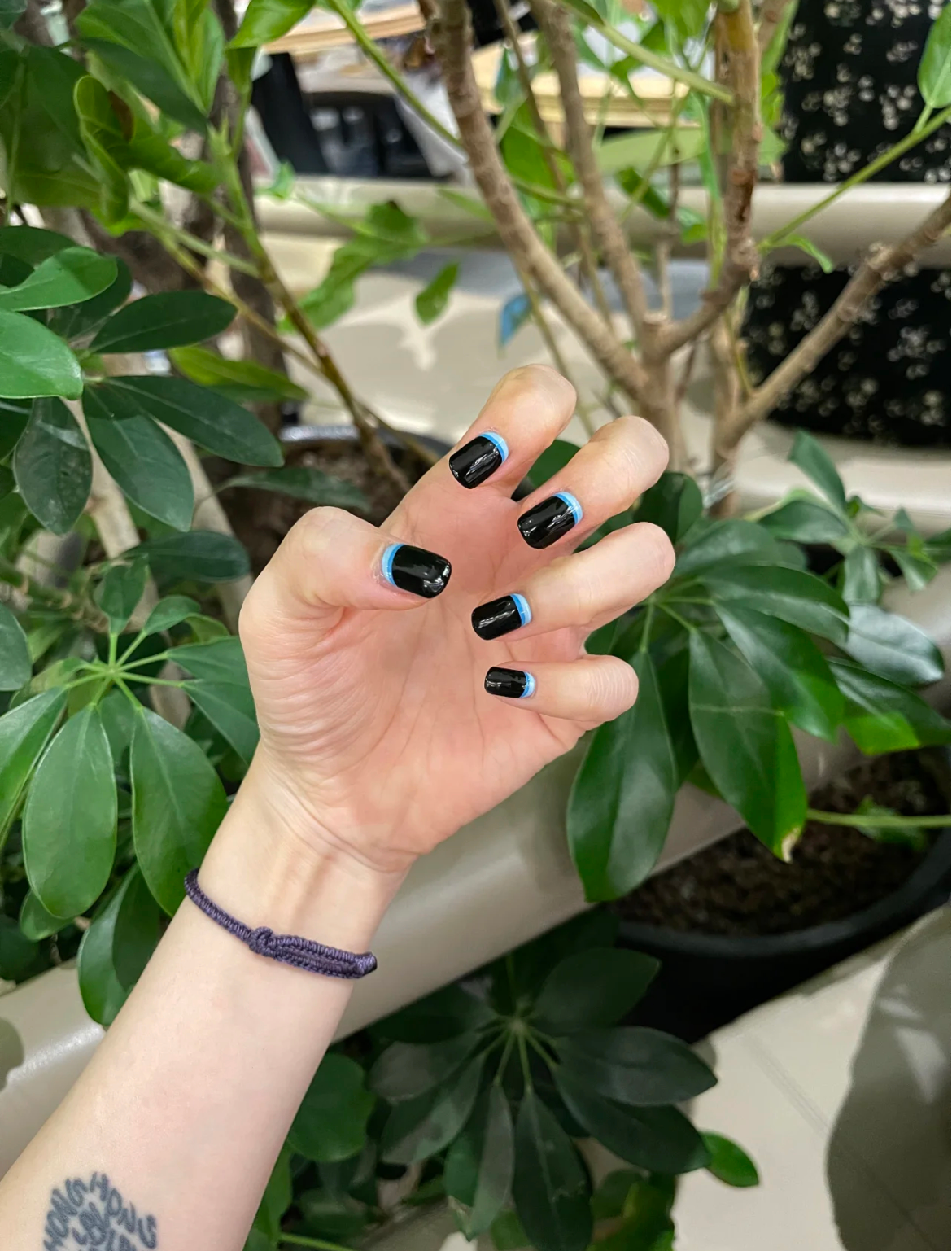 Let Her. Nail It. UV Gel Strips [Color #French Tip Black & Blue]